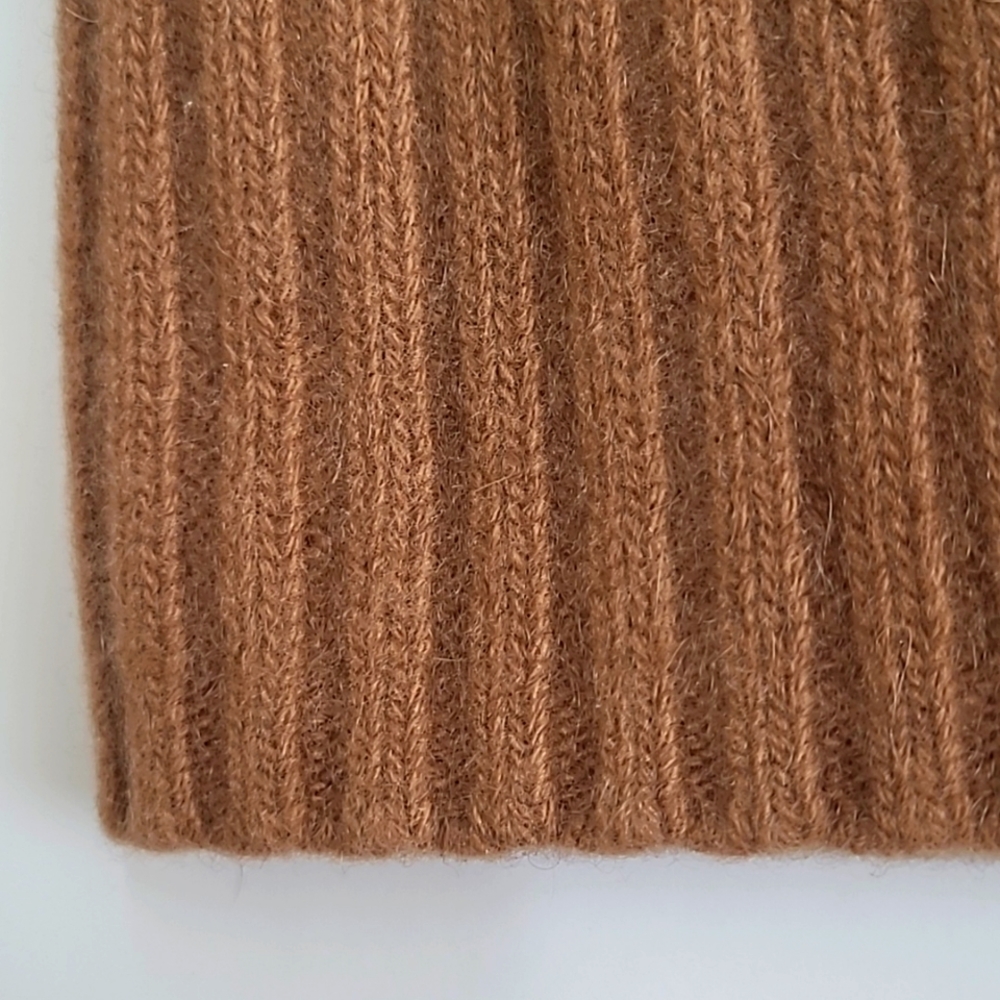 Bergdorf Goodman Cashmere Hat - Picture 4 of 5